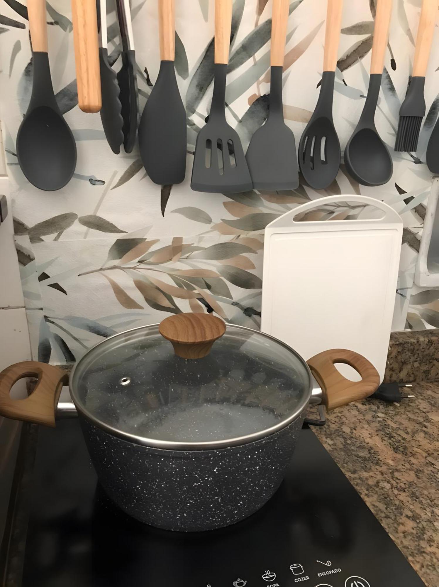 Bras, Expo Center Norte, Vinho E Estacionamento Graris, Ate 7 Pessoas, Cozinha, Ao Lado Do Polo Compras, Tiers, Valtier, Feirinha *